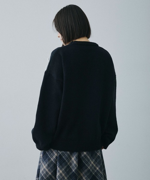 Clum(クルム)の「flower motif loose knit / フラワーモチーフルーズニット(ニット/セーター・レディース・ブラック/ナチュラル・FREE)」の9枚目の写真