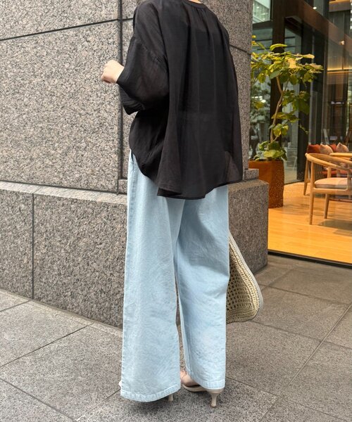 Jena espace merveilleux(ジェナ エスパスメルヴェイユ)の「プチボタンガーゼシャツ(シャツ/ブラウス・レディース・イエロー/オフホワイト/ブラック・FREE)」の13枚目の写真