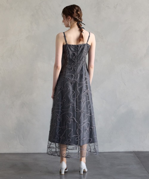 AIMER(エメ)の「ビッグリボンブラウス×リボン刺繍チュールキャミソールワンピース 2点セットパーティードレス 結婚式 お呼ばれ ドレス 20代 30代(ドレス・レディース・ブラウン/ピンクベージュ/チャコールグレー・MEDIUM/SMALL)」の18枚目の写真
