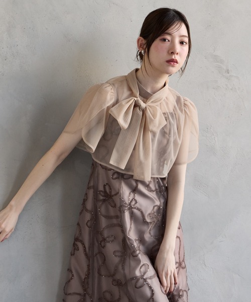AIMER(エメ)の「ビッグリボンブラウス×リボン刺繍チュールキャミソールワンピース 2点セットパーティードレス 結婚式 お呼ばれ ドレス 20代 30代(ドレス・レディース・ブラウン/ピンクベージュ/チャコールグレー・MEDIUM/SMALL)」の6枚目の写真