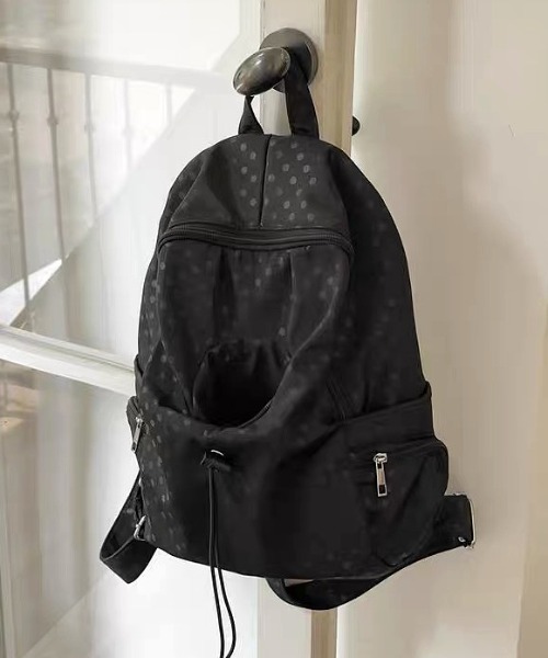 Vipoa(ヴィポア)の「Dot string nylon backpack(バックパック/リュック・レディース・グレー/ブラック・FREE)」の4枚目の写真