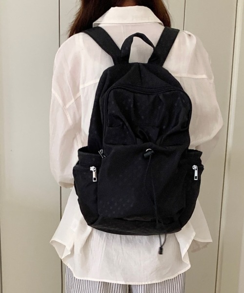 Vipoa(ヴィポア)の「Dot string nylon backpack(バックパック/リュック・レディース・グレー/ブラック・FREE)」の11枚目の写真