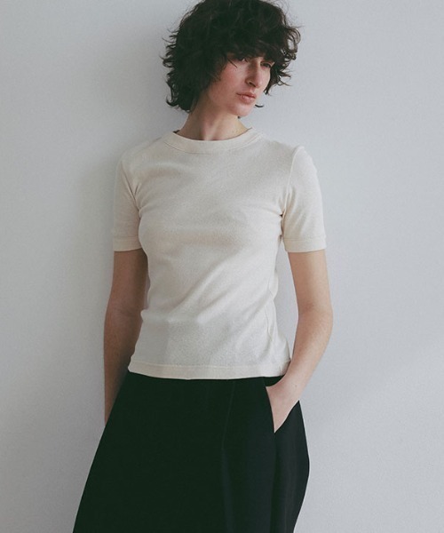 ETRE TOKYO(エトレトウキョウ)の「フライスコンパクトTee(Tシャツ/カットソー・レディース・ホワイト/アイボリー/ブラック・FREE)」の3枚目の写真