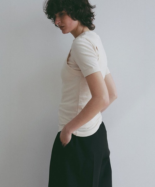 ETRE TOKYO(エトレトウキョウ)の「フライスコンパクトTee(Tシャツ/カットソー・レディース・ホワイト/アイボリー/ブラック・FREE)」の18枚目の写真