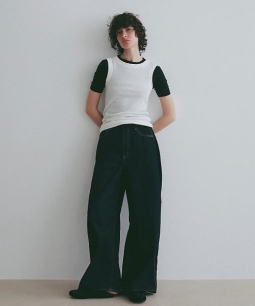 ETRE TOKYO(エトレトウキョウ)の「フライスコンパクトTee(Tシャツ/カットソー・レディース・ホワイト/アイボリー/ブラック・FREE)」の7枚目の写真