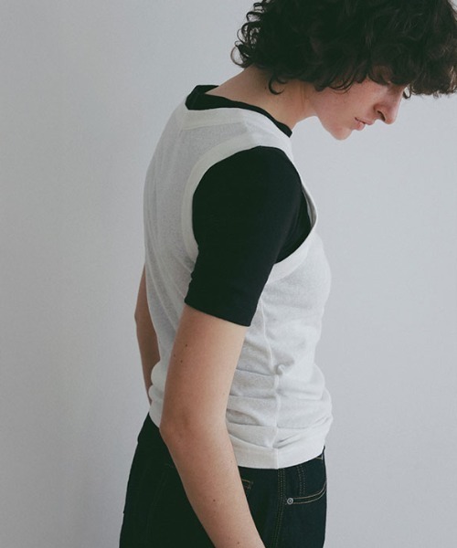 ETRE TOKYO(エトレトウキョウ)の「フライスコンパクトTee(Tシャツ/カットソー・レディース・ホワイト/アイボリー/ブラック・FREE)」の10枚目の写真