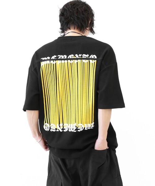 minsobi（ミンソビ）の「ミニマルフロント×バックグラフィック オーバーサイズTシャツ ユニセックス（Tシャツ/カットソー・メンズ・ホワイト/ブラック・FREE）」の2枚目の写真