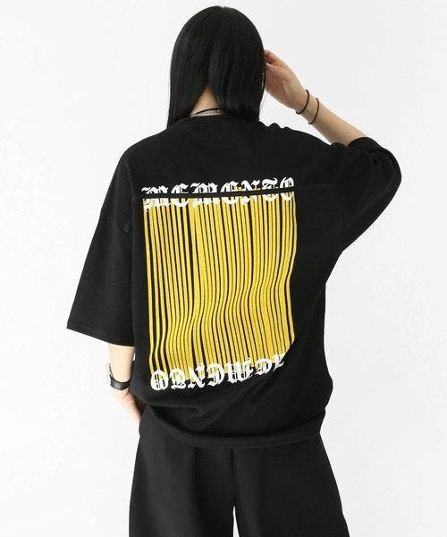 minsobi（ミンソビ）の「ミニマルフロント×バックグラフィック オーバーサイズTシャツ ユニセックス（Tシャツ/カットソー・メンズ・ホワイト/ブラック・FREE）」の14枚目の写真