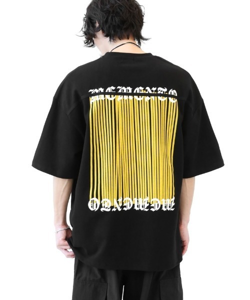 minsobi（ミンソビ）の「ミニマルフロント×バックグラフィック オーバーサイズTシャツ ユニセックス（Tシャツ/カットソー・メンズ・ホワイト/ブラック・FREE）」の10枚目の写真