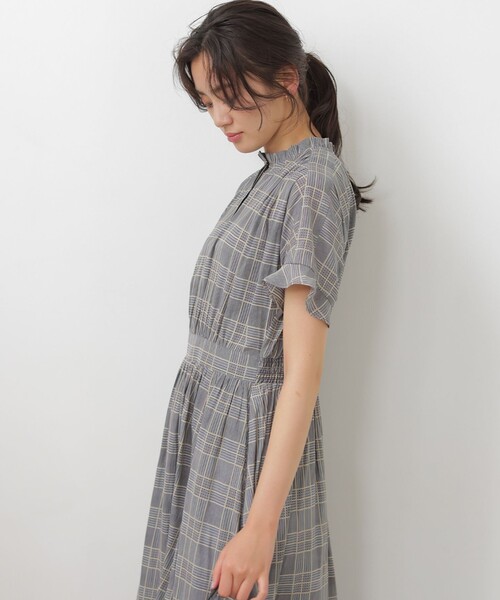組曲 S(クミキョク チイサイサイズ)の「ギャザーライトデシン フレアワンピース(ワンピース・レディース・グレー系3/ダークブラウン系/アイボリー系/ブラック系・S2)」の16枚目の写真