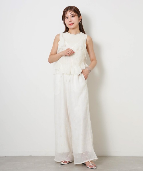 Riberry（リベリー）の「小花柄刺繍イージーワイドパンツ（その他パンツ・レディース・オフホワイト/ブラック・MEDIUM）」の3枚目の写真