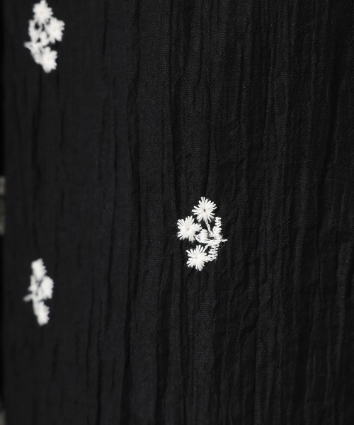Riberry（リベリー）の「小花柄刺繍イージーワイドパンツ（その他パンツ・レディース・オフホワイト/ブラック・MEDIUM）」の13枚目の写真