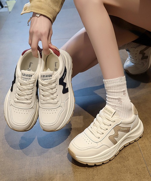Lace Ladies(レースレディース)の「配色 ライン 厚底 ダッド スニーカー シューズ(スニーカー・レディース・ネイビー/ベージュ・24cm/23.5cm/24.5cm/25cm/22.5cm/23cm)」の3枚目の写真