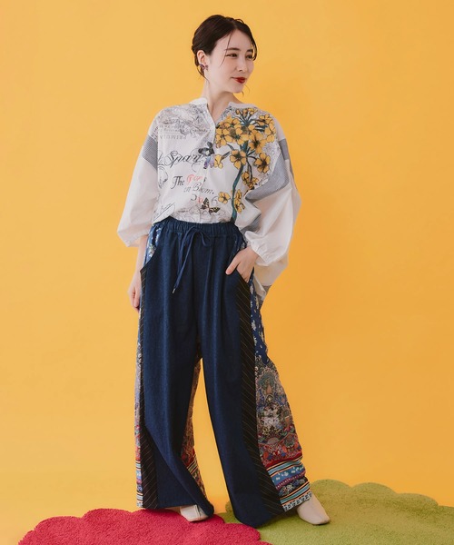 iS ScoLar(イズスカラー)の「562230:お花柄 ストライプ入り素材切替シャツ(シャツ/ブラウス・レディース・ネイビー/オフホワイト・M)」の3枚目の写真