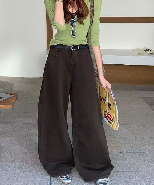 MEMECLE(メメクル)の「【 MEMECLE / メメクル 】ヴィンテージ風 ワイドデザイン バレル デニムパンツ(デニムパンツ・レディース・ブラウン/ライトブルー/ブルー/グレー/オフホワイト・MEDIUM/SMALL)」の6枚目の写真