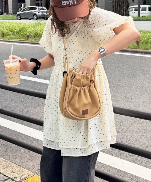 CPCM（シーピーシーエム）の「バルーンスリーブシャーリングブラウス（シャツ/ブラウス・レディース・ブラック/イエロー/アイボリー/ホワイト系その他・FREE）」の13枚目の写真