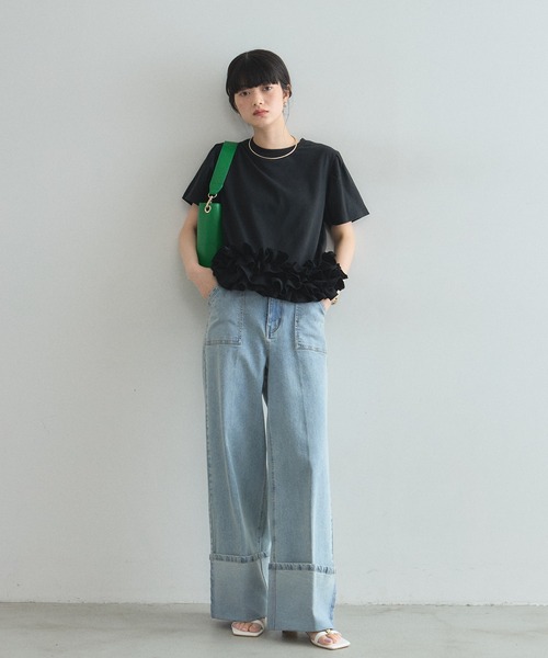 &. NOSTALGIA(アンドドットノスタルジア)の「裾フリルプルオーバー(Tシャツ/カットソー・レディース・オフホワイト/ブラック・M)」の7枚目の写真