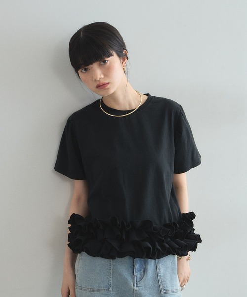 &. NOSTALGIA(アンドドットノスタルジア)の「裾フリルプルオーバー(Tシャツ/カットソー・レディース・オフホワイト/ブラック・M)」の9枚目の写真