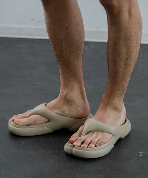 PAES（ペイズ）の「New Flipflop Basic MENS（サンダル・メンズ・ブラック/ライトベージュ/レッド・26/28/27/25）」の3枚目の写真