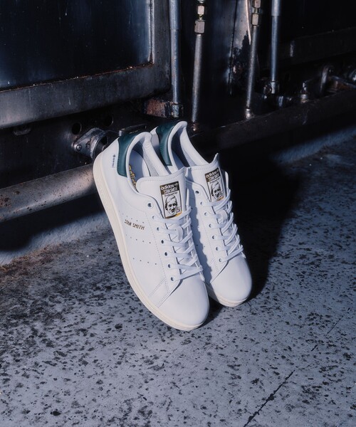 adidas Originals(アディダスオリジナルス)の「<adidas Originals>スタンスミス GORE-TEX スニーカー(スニーカー・メンズ・ブラック/ホワイト・26.5cm/29cm/25.5cm/26cm/28cm/27cm/28.5cm/27.5cm)」の22枚目の写真