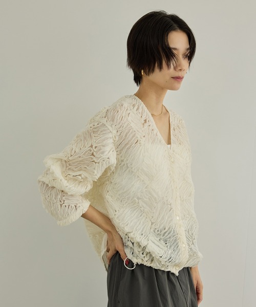 SALON adam et rope'(サロン アダム エ ロペ)の「Cut off embroidery ブラウス(シャツ/ブラウス・レディース・キナリ/ブラック・FREE)」の7枚目の写真