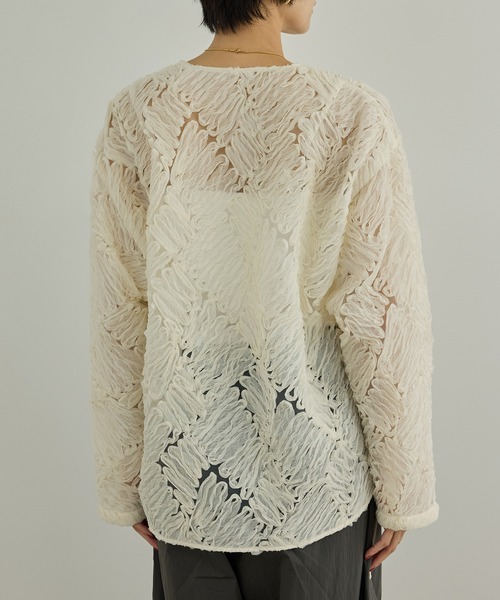 SALON adam et rope'(サロン アダム エ ロペ)の「Cut off embroidery ブラウス(シャツ/ブラウス・レディース・キナリ/ブラック・FREE)」の15枚目の写真