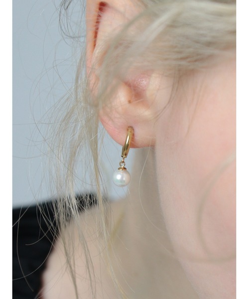 Bilan(ビラン)の「【BILAN】( 金属アレルギー軽減 サージカルステンレス ) Pearl Drop Pierce / パールドロップピアス(ピアス(両耳用)・レディース・ゴールド・FREE)」の5枚目の写真