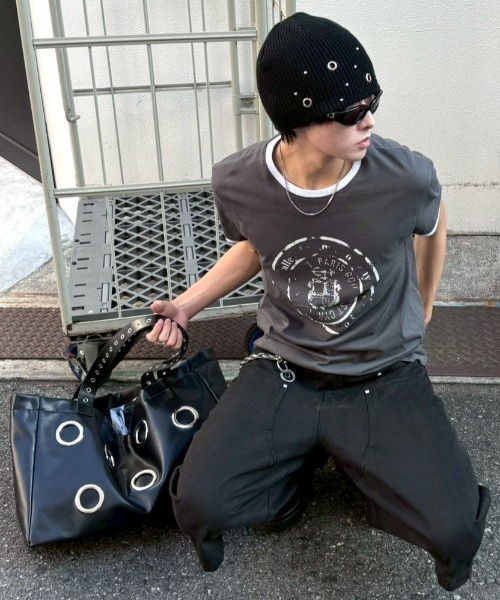 Chikashitsu +(チカシツプラス)の「【Chikashitsu +】Black Eyelet Big Bag / 【チカシツプラス】ブラックアイレットビッグトートバッグ(トートバッグ・メンズ・ブラック・ONE SIZE)」の15枚目の写真