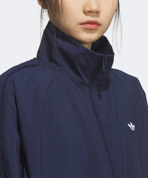 adidas(アディダス)の「スリーストライプス ジップ トラックトップ(ジャージ) / アディダスオリジナルス adidas Originals(ナイロンジャケット・レディース・ブルー・XX-LARGE/MEDIUM/SMALL/LARGE/X-SMALL/X-LARGE)」の4枚目の写真