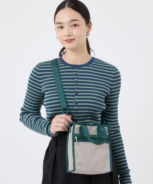 LeSportsac(レスポートサック)の「MINI N/S TOTE ドリフトストーン/エデングリーン(ショルダーバッグ・レディース・グレー・FREE)」の1枚目の写真