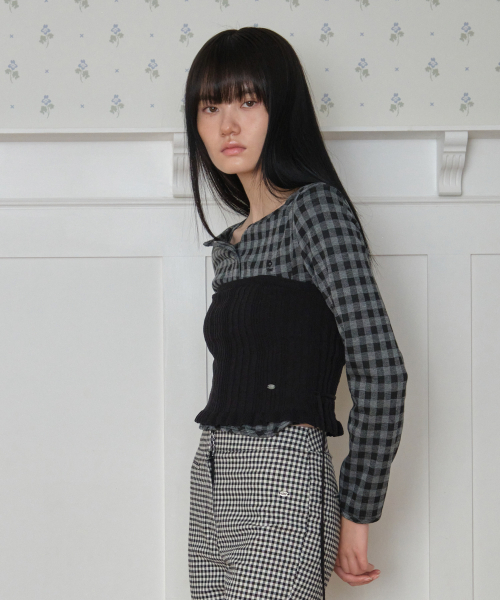 TTUDEMENT(トュードメント)の「KNIT BUSTIER TOP_BLACK(Tシャツ/カットソー・レディース・その他・FREE)」の2枚目の写真