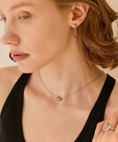 Phoebe(フィービィー)の「【金属アレルギー対応】ムービングビーンズマグネットネックレス/ステンレス ワンタッチ 着脱簡単 シンプル(ネックレス・レディース・シルバー/イエローゴールド・FREE)」の13枚目の写真