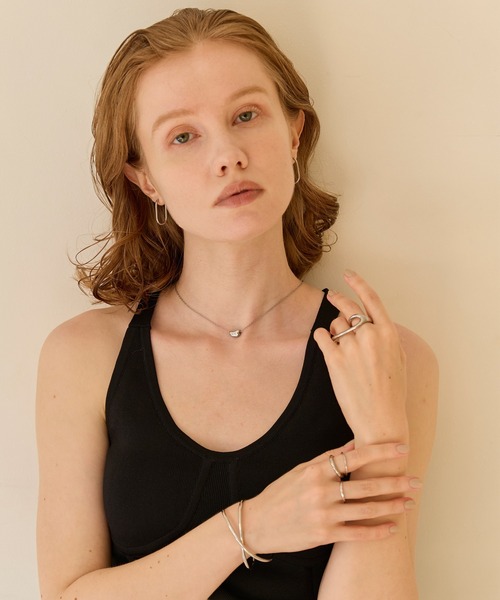 Phoebe(フィービィー)の「【金属アレルギー対応】ムービングビーンズマグネットネックレス/ステンレス ワンタッチ 着脱簡単 シンプル(ネックレス・レディース・シルバー/イエローゴールド・FREE)」の15枚目の写真