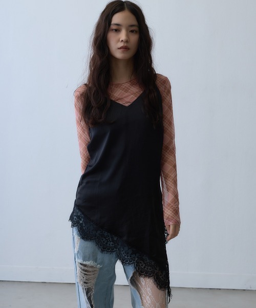 Clum(クルム)の「asymmetric lace camisole / アシンメトリーレースキャミソール(チュニック・レディース・ブラック・MEDIUM/LARGE/SMALL)」の8枚目の写真