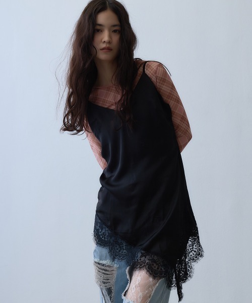 Clum(クルム)の「asymmetric lace camisole / アシンメトリーレースキャミソール(チュニック・レディース・ブラック・MEDIUM/LARGE/SMALL)」の9枚目の写真