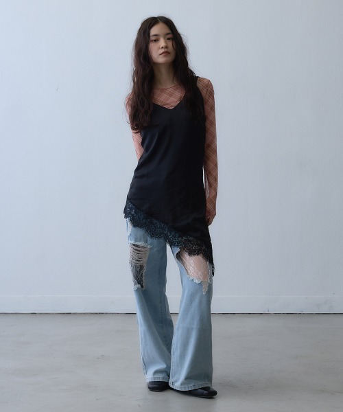 Clum(クルム)の「asymmetric lace camisole / アシンメトリーレースキャミソール(チュニック・レディース・ブラック・MEDIUM/LARGE/SMALL)」の12枚目の写真