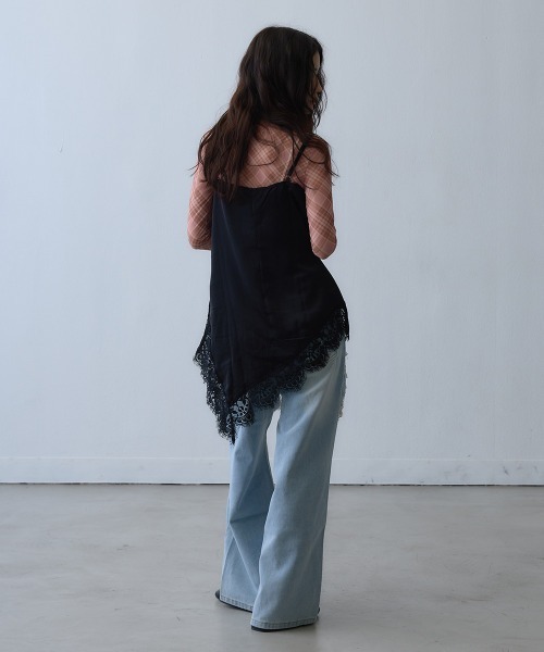 Clum(クルム)の「asymmetric lace camisole / アシンメトリーレースキャミソール(チュニック・レディース・ブラック・MEDIUM/LARGE/SMALL)」の14枚目の写真