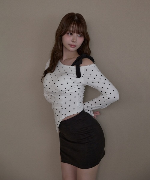 M DOLLY(エムドリー)の「Dot sylvie ribbon tops / ドットシルヴィリボントップス(Tシャツ/カットソー・レディース・ブラック/グレー/ホワイト・FREE)」の6枚目の写真