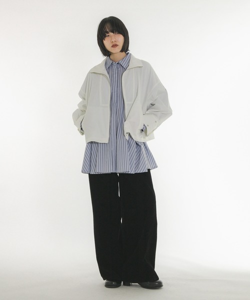 KBF(ケイビーエフ)の「『別注』Lee Izumida×KBF ブルゾン(ブルゾン・レディース・ネイビー/ライトベージュ/オフホワイト・ONE)」の8枚目の写真