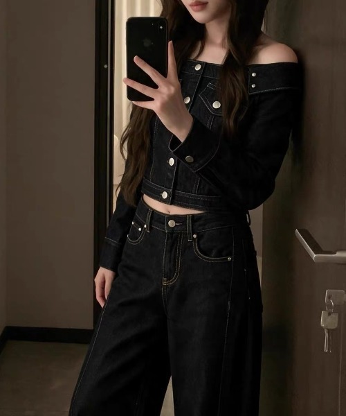 FAVORITO(ファヴォリート)の「デニムトップスパンツセットアップ(セットアップ・レディース・ダークブルー・S/M/L)」の2枚目の写真