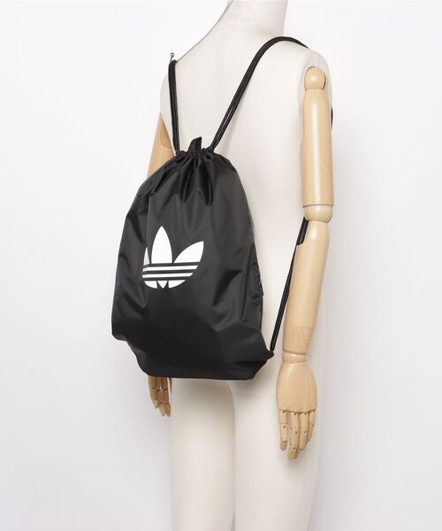adidas(アディダス)の「アディカラー ジムサック / アディダスオリジナルス adidas Originals(エコバッグ/サブバッグ・メンズ・ブラック・FREE)」の5枚目の写真