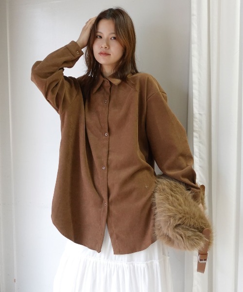 CORNERS(コーナーズ)の「フェイクスエードシャツ(シャツ/ブラウス・レディース・ブラウン/ネイビー/キャメル・M)」の10枚目の写真