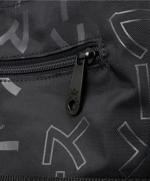 adidas（アディダス）の「【adidas Originals = PHARRELL