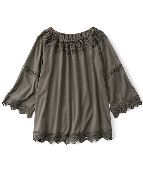 Live in comfort(リブインコンフォート)の「リブ イン コンフォート 贅沢レース遣いの ブラウスライクカットソートップス(Tシャツ/カットソー・レディース・カーキ/ネイビー/ホワイト・LARGE/SMALL/X-LARGE/XX-LARGE/MEDIUM)」の8枚目の写真