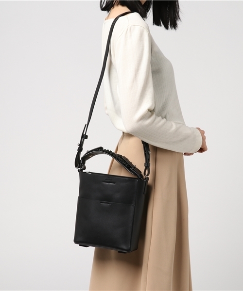 ALLSAINTS(オールセインツ)の「【本日セール終了】MAYA MINI N/S(ショルダーバッグ・レディース・ブラック/キャメル/ブルー・ONE SIZE)」の5枚目の写真