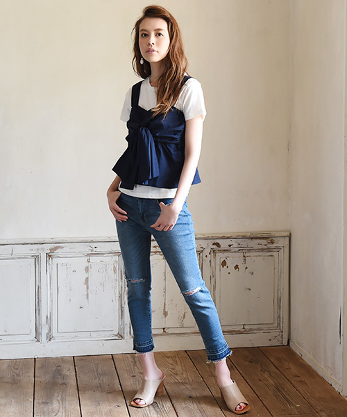 Luz Llena (philter)（ラズレナ　フィルター）の「ひざスリット・ストレッチスキニーデニム（デニムパンツ・レディース・サックスブルー/ブルー・MEDIUM/SMALL）」の13枚目の写真