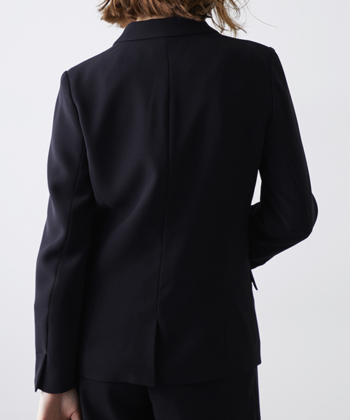 STUDIOUS（ステュディオス）の「ダブルクロススレンダーカラージャケット（テーラードジャケット・レディース・ブラック/ネイビー/グレイッシュベージュ・0/1）」の8枚目の写真