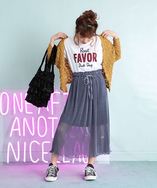 one after another NICE CLAUP（ワンアフターアナザーナイスクラップ）の「きらきらプリーツスカート（スカート・レディース・ベージュ/ブルー系その他/ピンク系その他・FREE）」の7枚目の写真