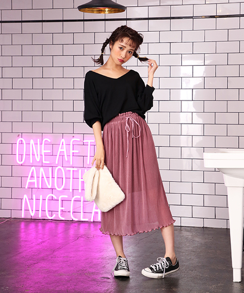one after another NICE CLAUP（ワンアフターアナザーナイスクラップ）の「きらきらプリーツスカート（スカート・レディース・ベージュ/ブルー系その他/ピンク系その他・FREE）」の17枚目の写真