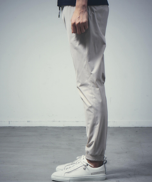 5351 POUR LES HOMMES（ゴーサンゴーイチプールオム）の「2WAYストレッチナイロントラックパンツ（その他パンツ・メンズ・ライトグレー/ブラック/ブルー・44/46/48）」の5枚目の写真